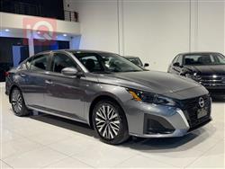 نيسان ألتيما